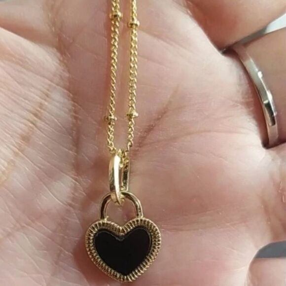 The Two Faced Heart Black/White Shell Pendant Necklace Gold over 925 - Picture 11 of 12